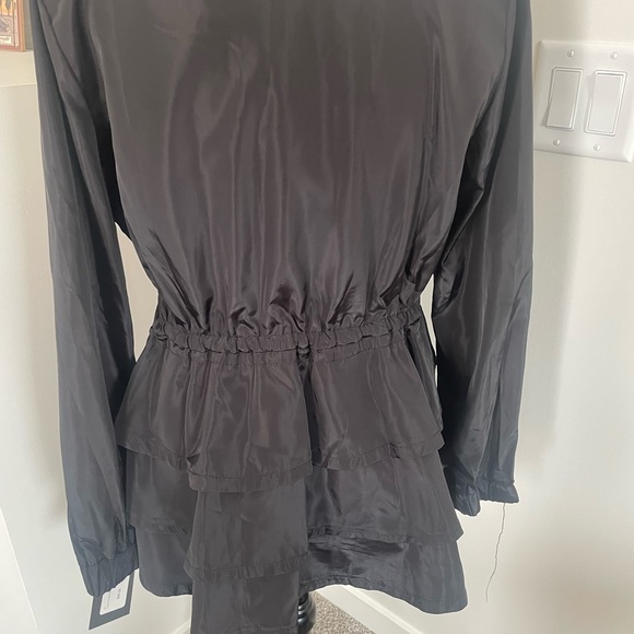 Women’s Jacket - Picture 4 of 13